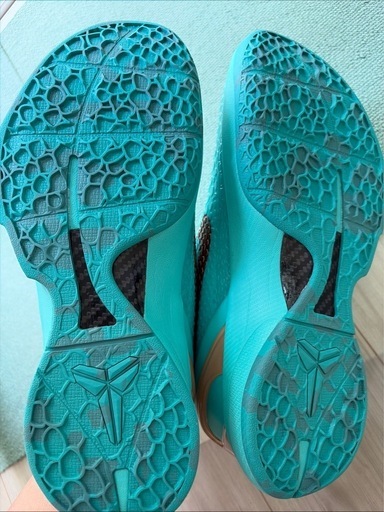 Kobe 6 Statue of Liberty 