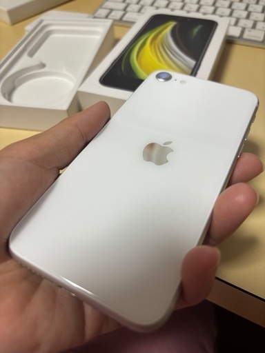 美品・動作良好】iPhone SE（第2世代） 64GB ブラック SIMフリー