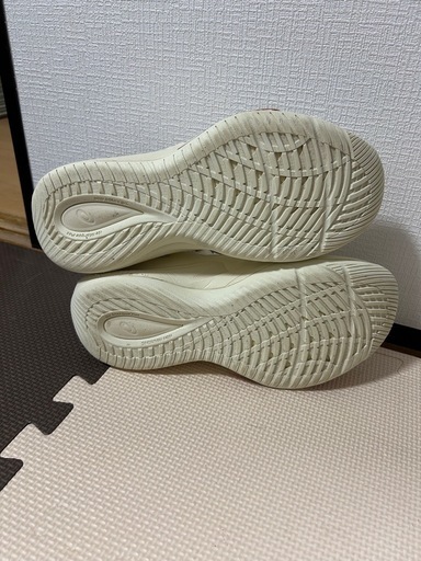 バスケットシューズ　asics ノヴァサージ