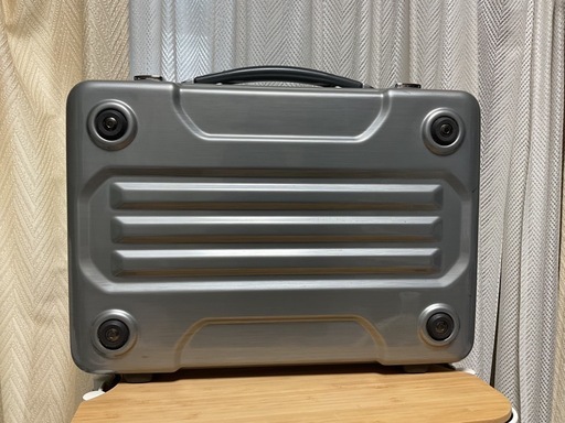 中古アタッシュケース