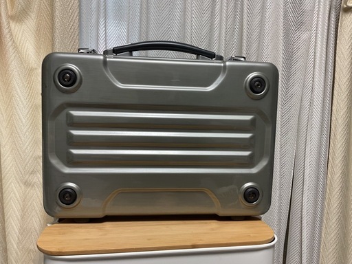 中古アタッシュケース