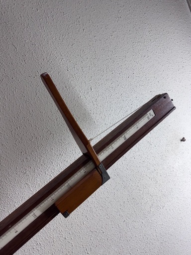 ⭐︎ 昭和レトロな身長計　木製　190cmまで