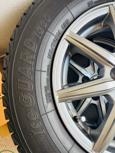 yokohama タイヤ?185/70R14