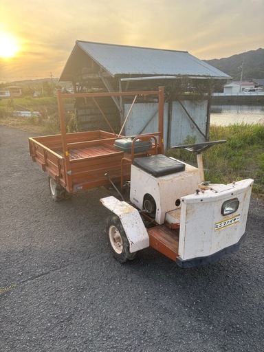 実働、希少レトロ農機・ノザワ乗用型四輪駆動車運搬車