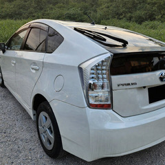 もらえるリース【月々4万円】プリウスすぐ乗れます🔰｜トヨタディーラー下取り車×新品タイヤ×車検付きの画像