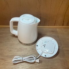 【早い者勝ち】大容量 T-fal (ティファール) 電気ケトル パフォーマ 1.5L 白の画像