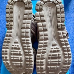 asics サンダル23.0の画像