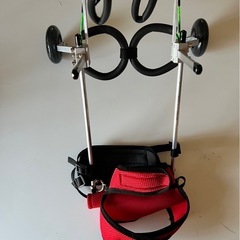小型犬用 車椅子 歩行器 4輪 後脚サポート の画像