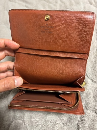 ルイヴィトン モノグラム 二つ折り財布 ポルトモネビエ トレゾール 