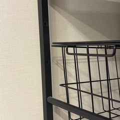 洗濯ラック　カゴ2個　棚板2枚付きの画像