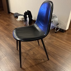 ダイニングチェア　三脚セットの画像