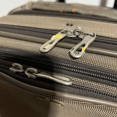 Samsonite キャリーケースの画像