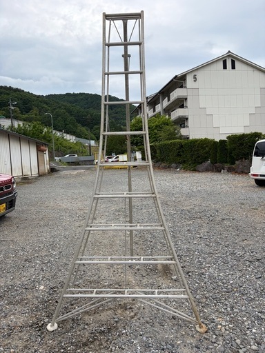 造園 植木の剪定作業に最適　はしご 梯子 作業台　アルミ　脚立 楽天市場】剪定（はしご｜はしご・作業台）：DIY・工具<花・ガーデン 