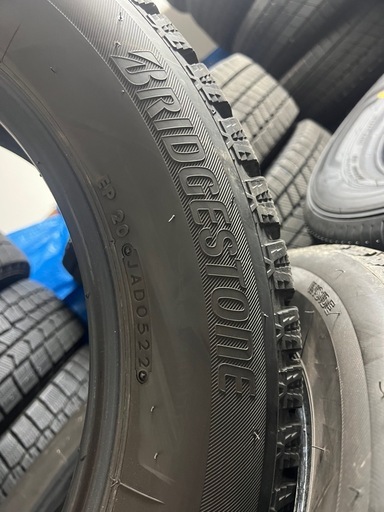 205/60r16スタッドレスタイヤbridgestone2022-2023年製4本セット (リン