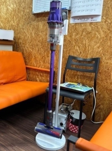 Dyson Digital Slim Fluffy ダイソン　スタンド付