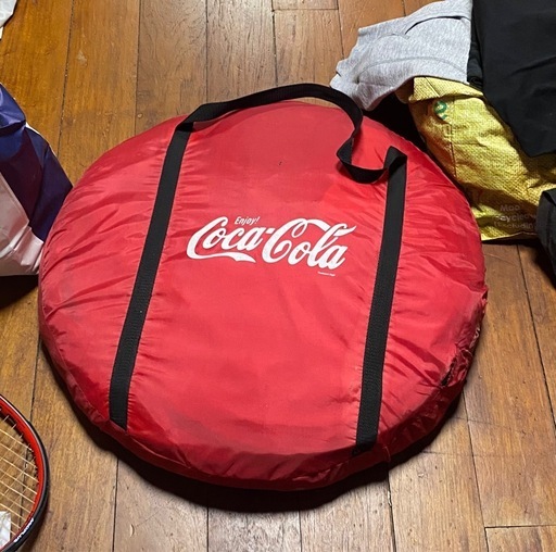 テント　コカコーラ　　アウトドア