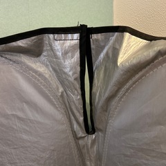 急ぎ　引取早い方優先　新型セレナ専用　車の日除　　折りたたみシェード　フロント専用の画像
