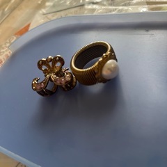 手鏡と指輪とヘア飾りまとめて無料で差し上げます💍👩✨🛍️の画像