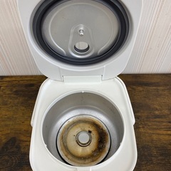 IRIS OHYAMA 炊飯器 3合炊 RC-MEA30-W 2023年製の画像