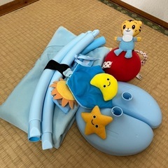 ベビーメリージムとおきあがりこぼしの画像