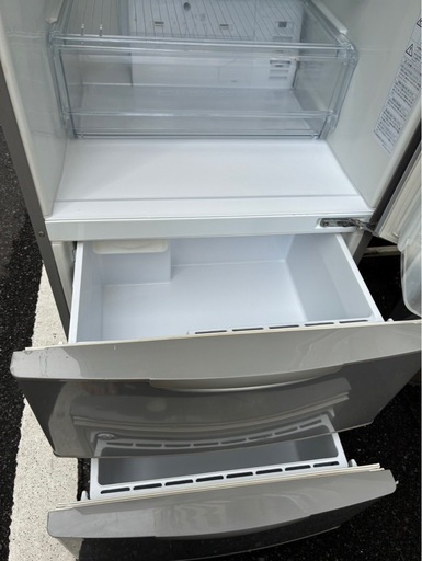 AQUA 272L 3ドア冷蔵庫 AQR-271D(S) 2015年製 シルバー　二人暮らし冷蔵庫