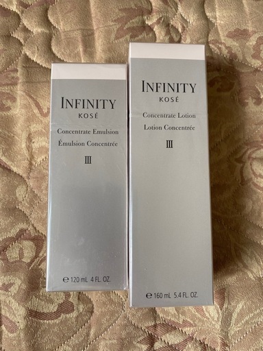 KOSE INFINITY化粧水と乳液