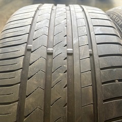 裏組み必須 WINRUN 235/35ZR19 4本 内減りありの為格安の画像