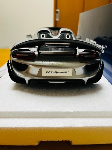 ポルシェ918スパイダー【1/12】スケール　　　５月２９日まで
 ポルシェ 918 スパイダーの価格・新型情報・グレード諸元 価格.com
