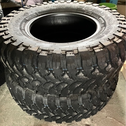 タイヤ　2本セット　265/75R16