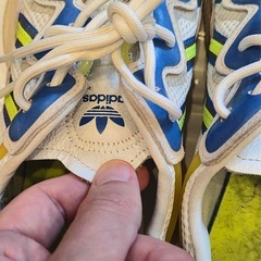 Adidas Originals スニーカーの画像