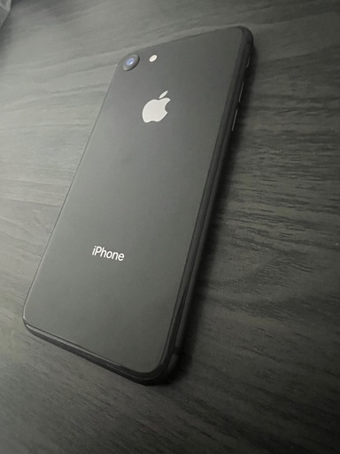 [美品]iPhone8 64gb