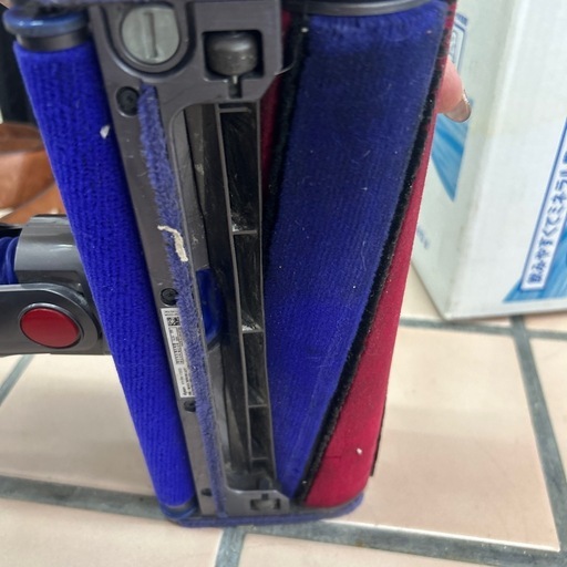 Dysonダイソン　V8　掃除機