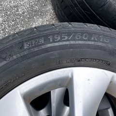 タイヤホイール4本  195/60/R16 ニッサンセレナの画像
