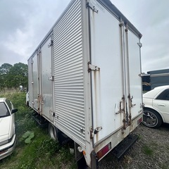 日野　デュトロ　4WDの画像