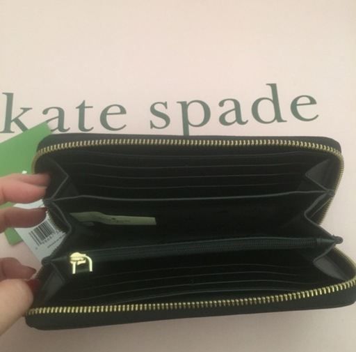 新品　
kate spade new york 長財布 ブラック