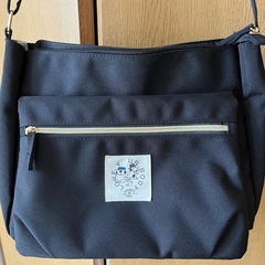 スヌーピー ショルダーバッグ ブラック ポケット多数 美品の画像