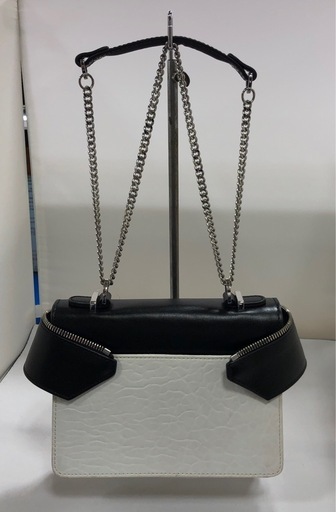 フォロワー限定割引有★【ジャングルジャングル岸和田店】バッグ DIESEL ディーゼル ショルダーバッグ　南大阪 岸和田市 貝塚市 泉