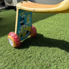 アンパンマン三輪車の画像