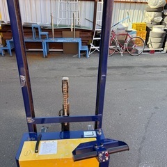 小松 電動フォークリフト　電動スタッカー　 動作確認  500kgの画像