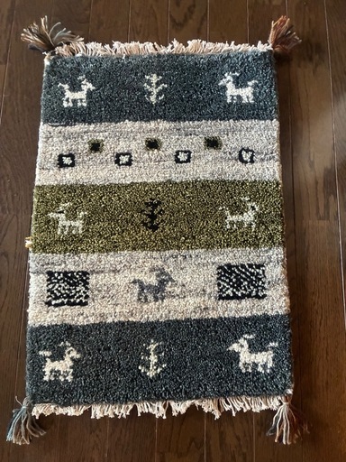 新品・未使用 ウールギャッベ  手織り 40×60㎝