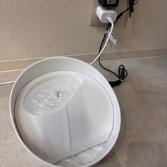 ペット　給水器の画像