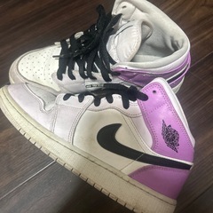 Nike Air Jordan 1 ホワイト/パープル/ブラック 24cmの画像