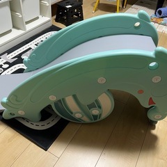 滑り台、木馬の画像