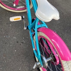 18インチ　自転車　ヘルメット付　女の子の画像