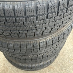 145/80R13スタッドレスタイヤホイールセットの画像