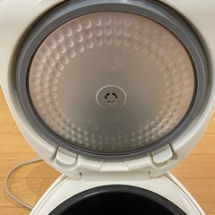 Toshiba 炊飯器 ５合炊き　RC-10HKの画像