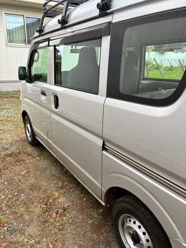 日産　NV100クリッパーバン4WD