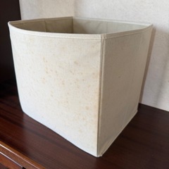 【無料】不織布 収納ボックス・インナーケース（※全体的にシミあり）の画像