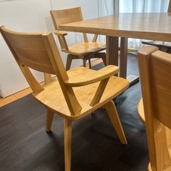 ウィドウスタイル　ダイニングテーブル　椅子セット　　の画像