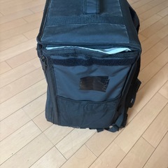 uber eats 配達カバン
の画像